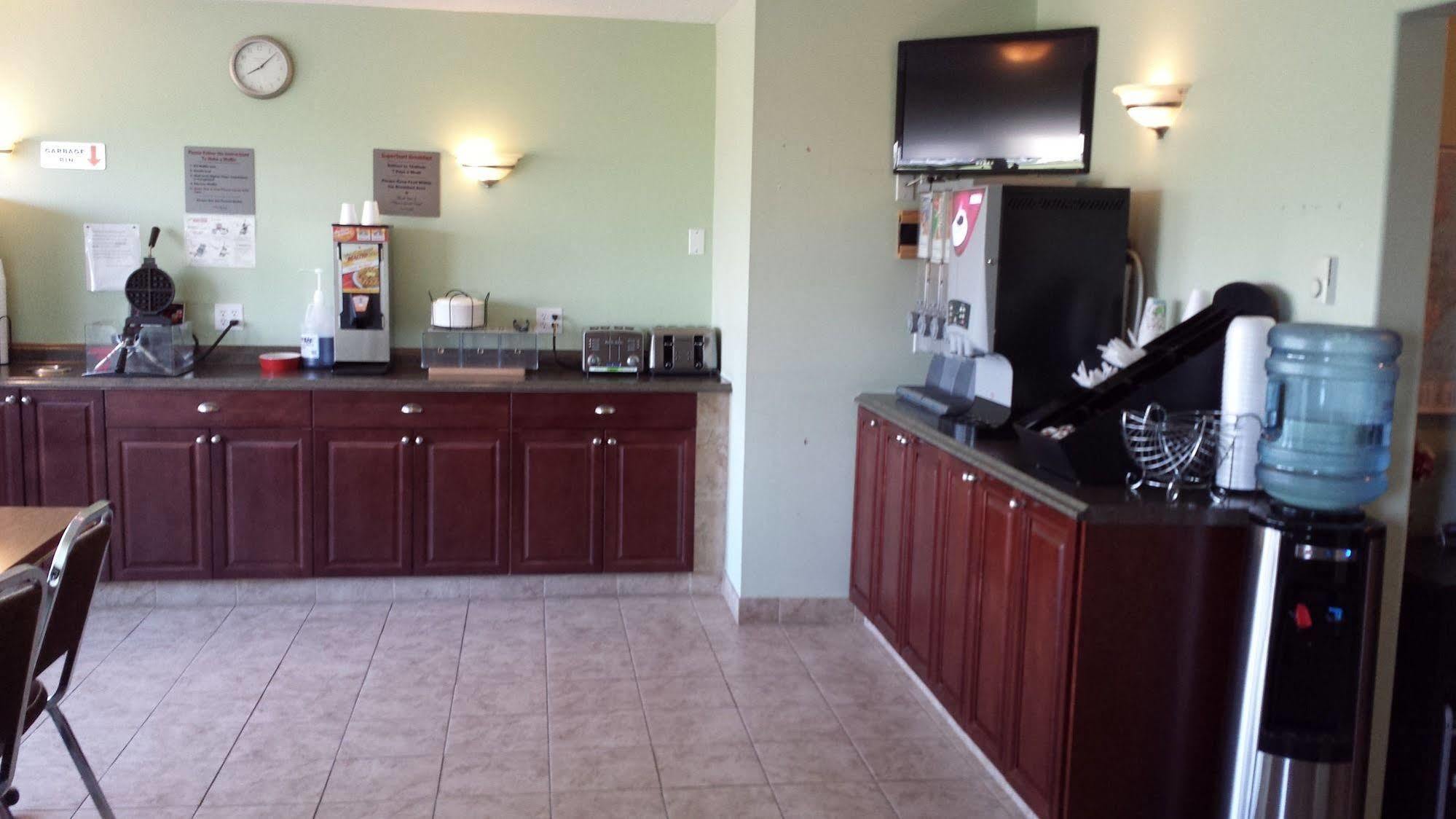 Westway Inn Motel Neepawa Dış mekan fotoğraf
