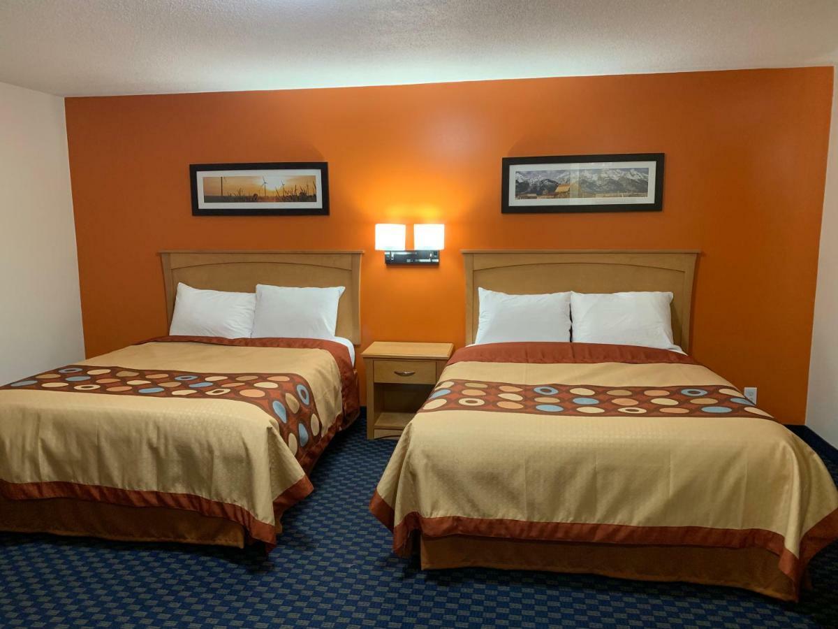 Westway Inn Motel Neepawa Dış mekan fotoğraf