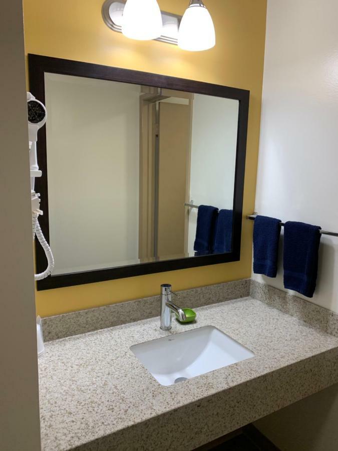 Westway Inn Motel Neepawa Dış mekan fotoğraf
