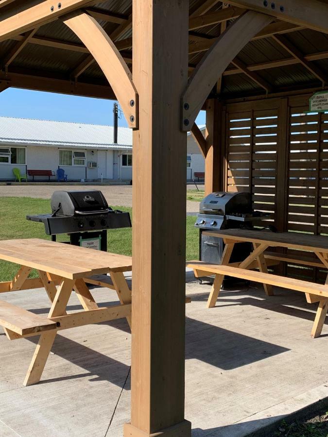 Westway Inn Motel Neepawa Dış mekan fotoğraf